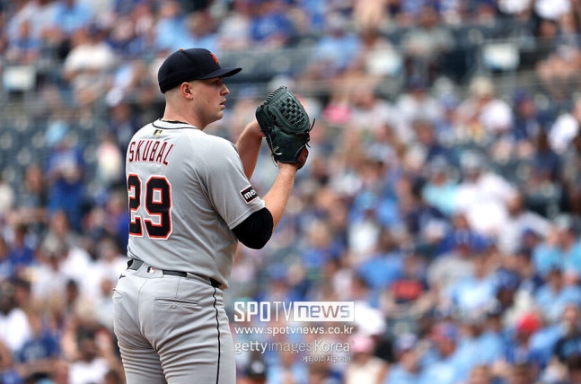d1900ff2dabfb3580a508960acff9b38_1758332434_9443.jpg d1900ff2dabfb3580a508960acff9b38_1758332434_9443.jpg